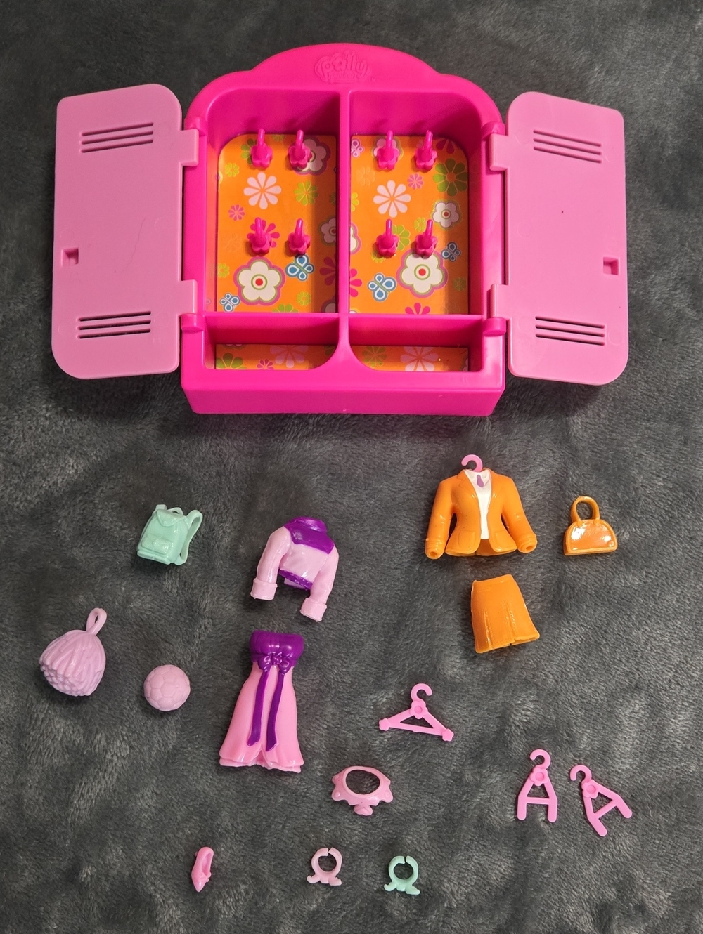 2006 Polly Pocket Pink Locker And Accessories